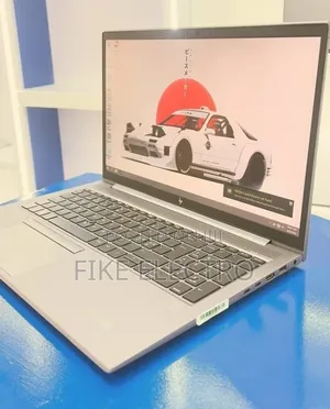 New Laptop HP ZBook Firefly G8 16GB Intel Core i7 SSD 512GB