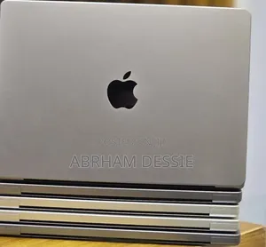 New Laptop Apple MacBook Pro 2021 M1 16GB Apple M1 SSD 512GB