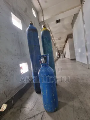 Standalone Cylinder Providing High Purity Oxygen