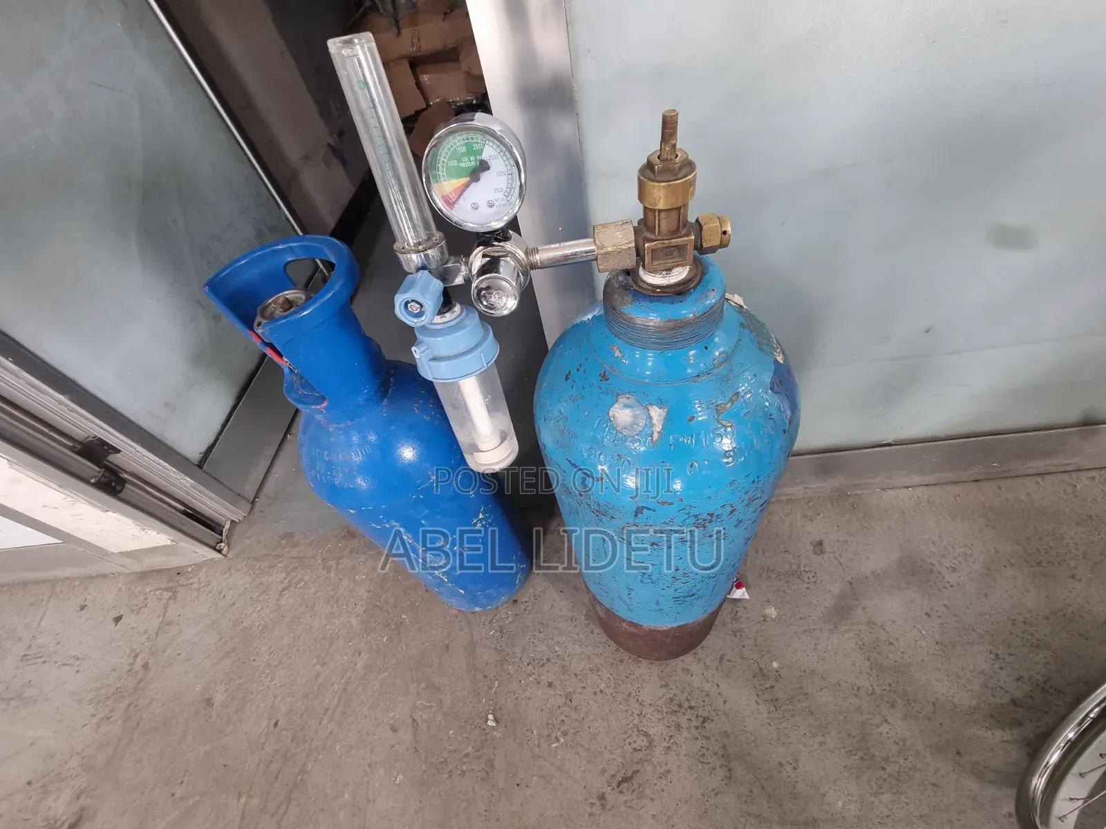 Therapeutic Oxygen Cylinder