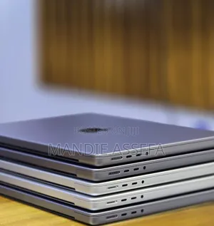 New Laptop Apple MacBook Pro 2021 M1 32GB Apple M1 Pro SSD 512GB
