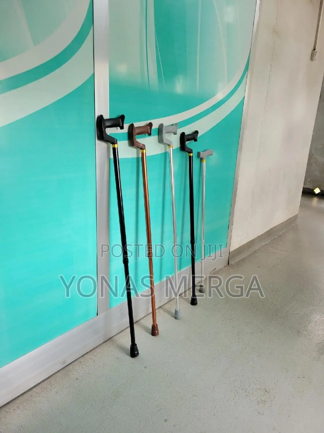 Handled Walking Stick栃炊Walking Stick With Compact Wrist Strap