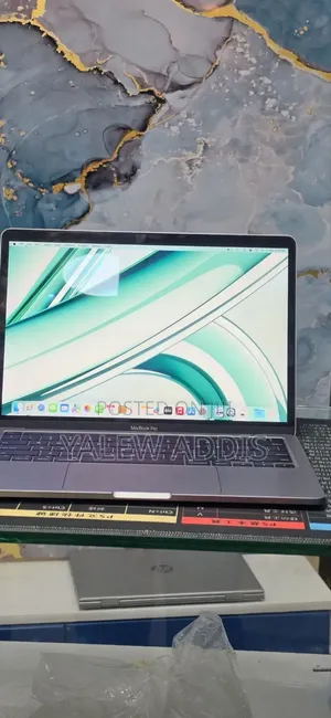 New Laptop Apple MacBook Pro 2022 M2 8GB Apple M2 SSD 256GB