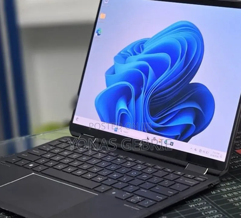 New Laptop HP Spectre 16GB Intel Core i7 SSD 1T