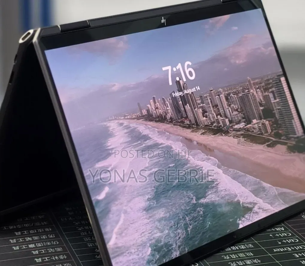 New Laptop HP Spectre 16GB Intel Core i7 SSD 1T