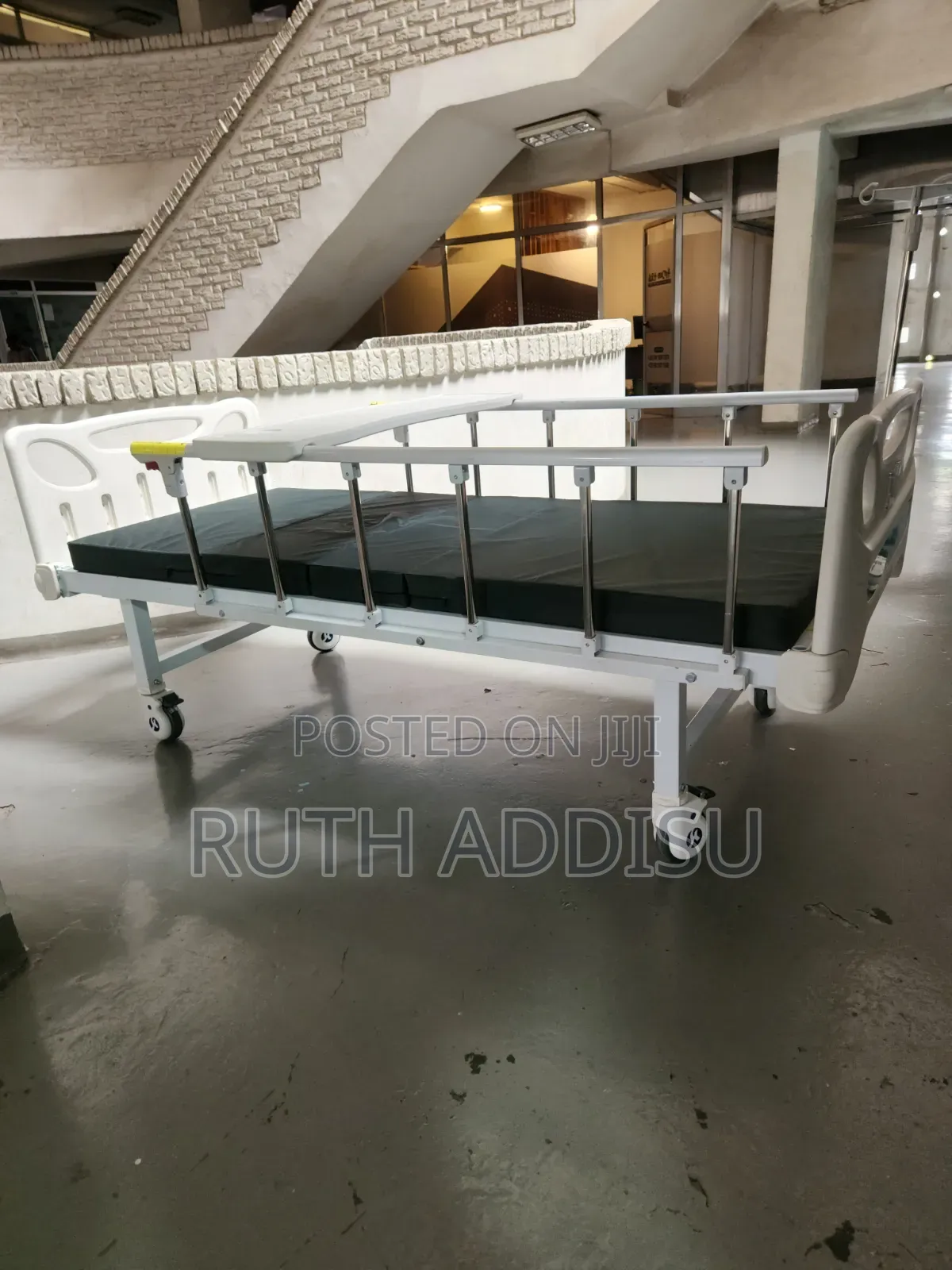 Hospital Bed鳵众Hospital Bed轟出medical Hospital bed麗山Hospital Bed New