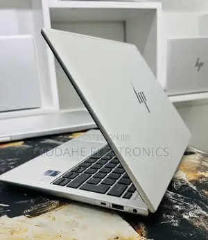New Laptop HP EliteBook 830 G9 16GB Intel Core i5 SSD 512GB