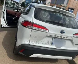 Toyota Corolla Cross 2022 White