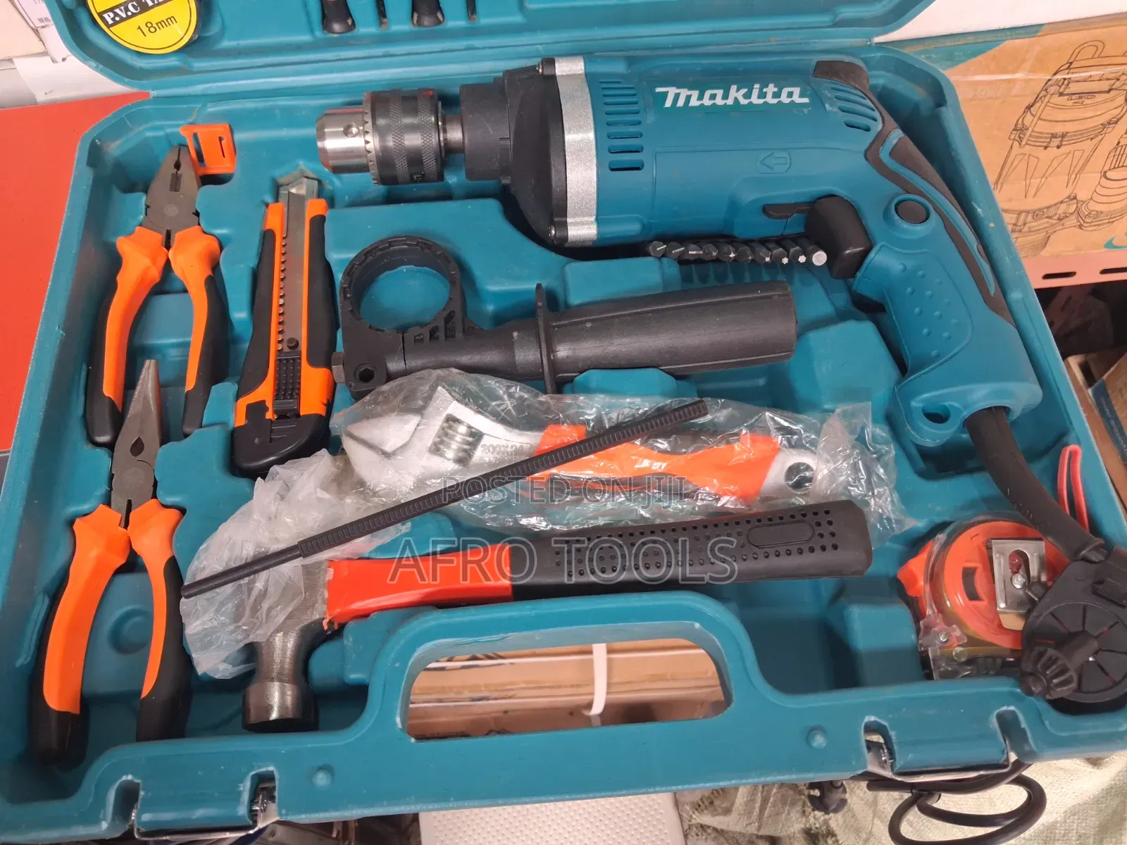 Makital Electrical Drill Kit