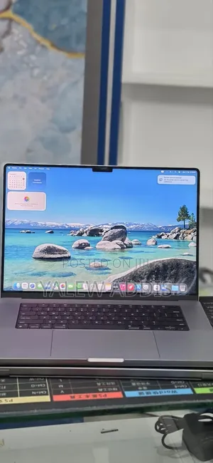 New Laptop Apple MacBook Pro 2021 M1 32GB Apple M1 SSD 1T
