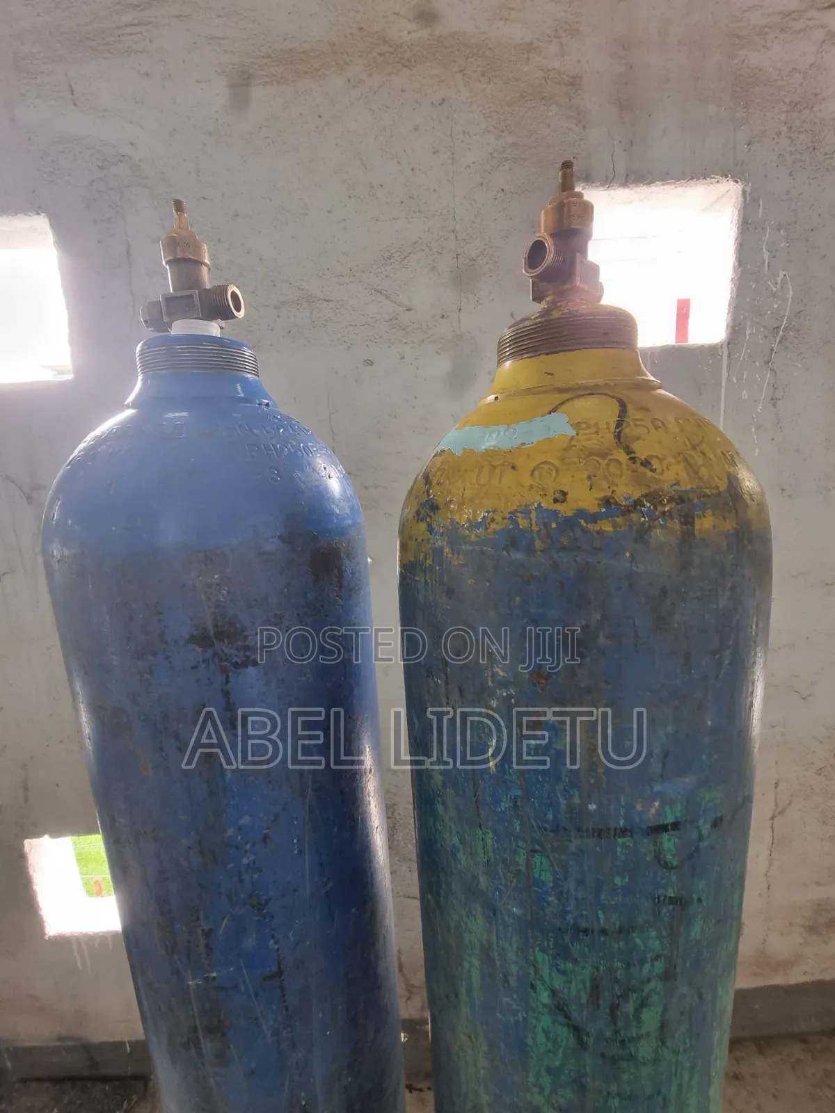 Durable Steel Oxygen Cylinder for Long and Repeatable Refilling
