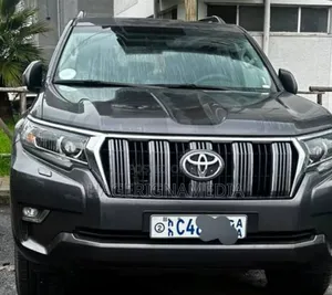 Toyota Land Cruiser Prado 2023 Black