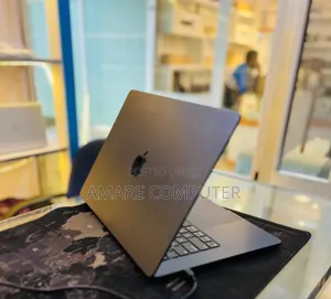 New Laptop Apple MacBook Air 2024 M3 8GB Apple M3 SSD 256GB