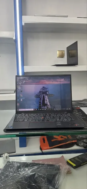 New Laptop Lenovo ThinkPad X1 Carbon 16GB Intel Core i5 SSD 512GB