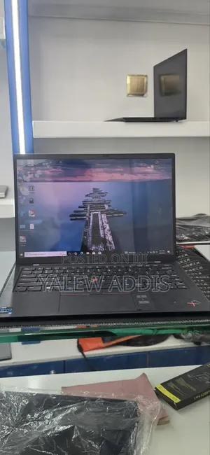 New Laptop Lenovo ThinkPad X1 Carbon 16GB Intel Core i5 SSD 512GB