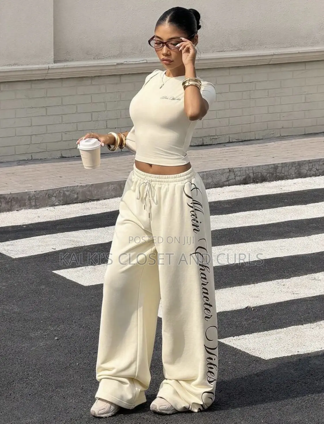 Casual Matching Set Featuring a Vintage-Style Distressed Print