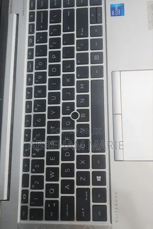 New Laptop HP EliteBook 840 G8 16GB Intel Core i7 SSD 512GB