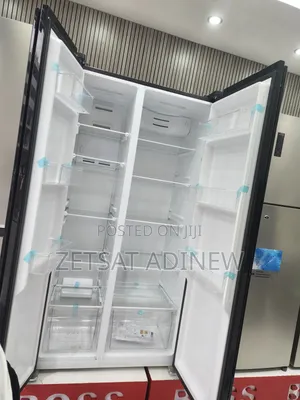 "Boss" 850 Model Refrigerator