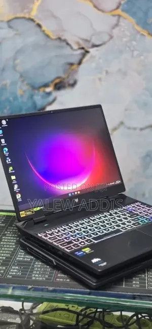 New Laptop Acer Predator Helios Neo 16 16GB Intel Core i7 SSD 512GB