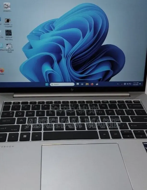 New Laptop HP EliteBook 840 G10 16GB Intel Core i7 SSD 512GB