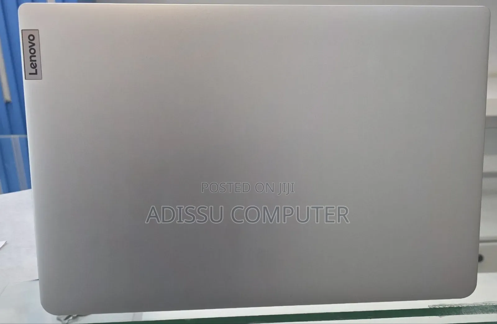 New Laptop Lenovo Legion 5 4GB Apple M4 Pro SSD 128GB