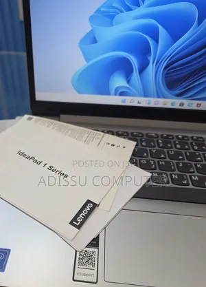 New Laptop Lenovo Legion 5 4GB Apple M4 Pro SSD 128GB