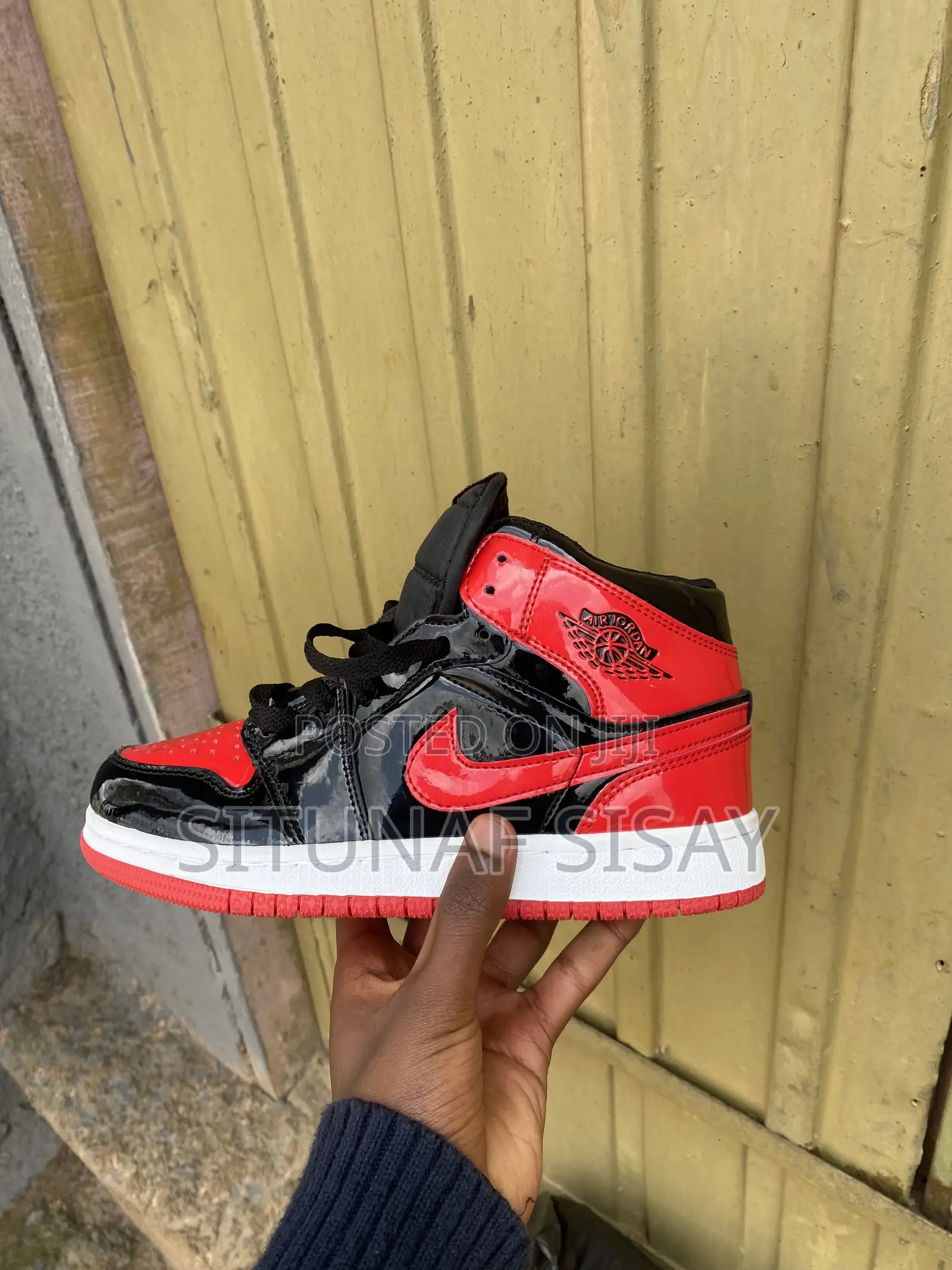 Jordan 1 Red