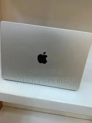 New Laptop Apple MacBook Pro 8GB Apple M1 SSD 256GB