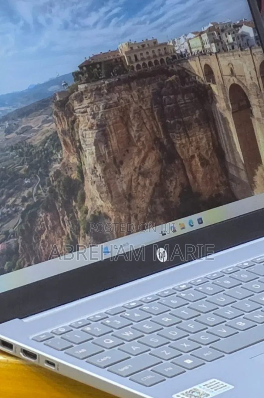 New Laptop HP Stream Notebook 16GB Intel Core i7 SSD 1T