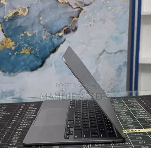 New Laptop Apple MacBook Air 2022 M2 16GB Apple M2 SSD 256GB