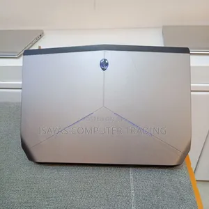 New Laptop Alienware M17x R2 16GB Intel Core i7 HDD 500GB