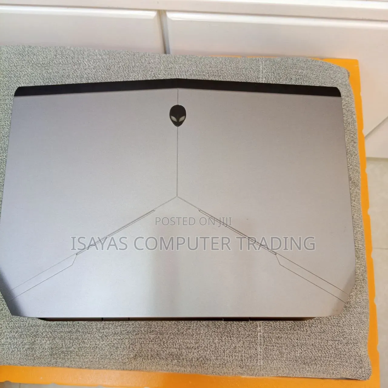 New Laptop Alienware M17x R2 16GB Intel Core i7 HDD 500GB