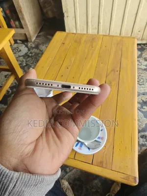 Apple iPhone 8 64 GB Silver