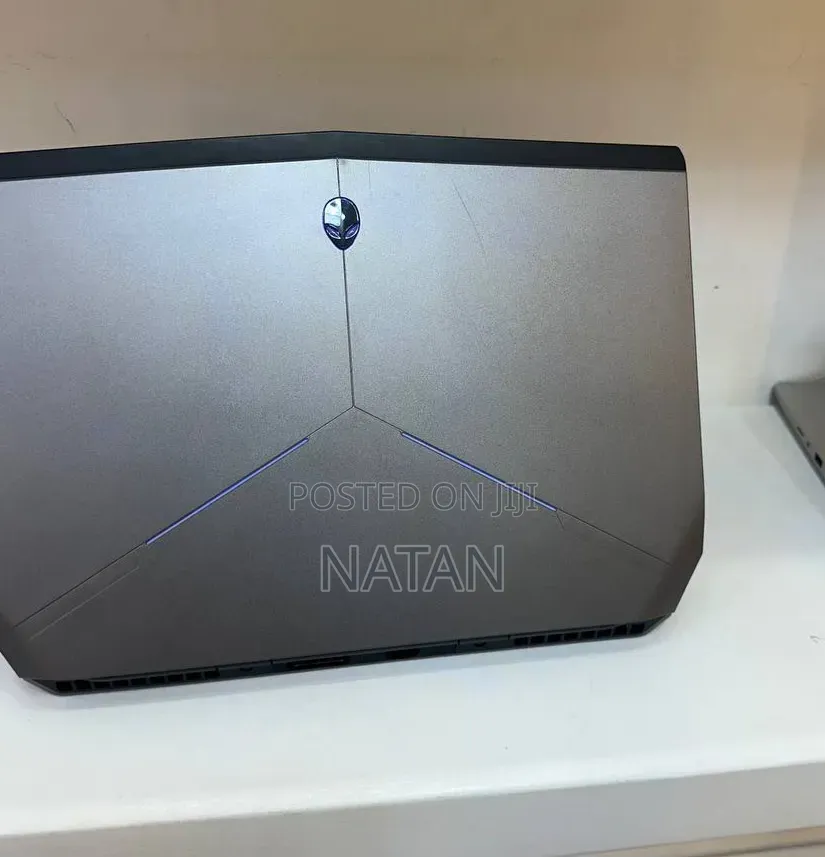 New Laptop Dell Allienware M18 R1 16GB Intel Core i7 HDD 500GB