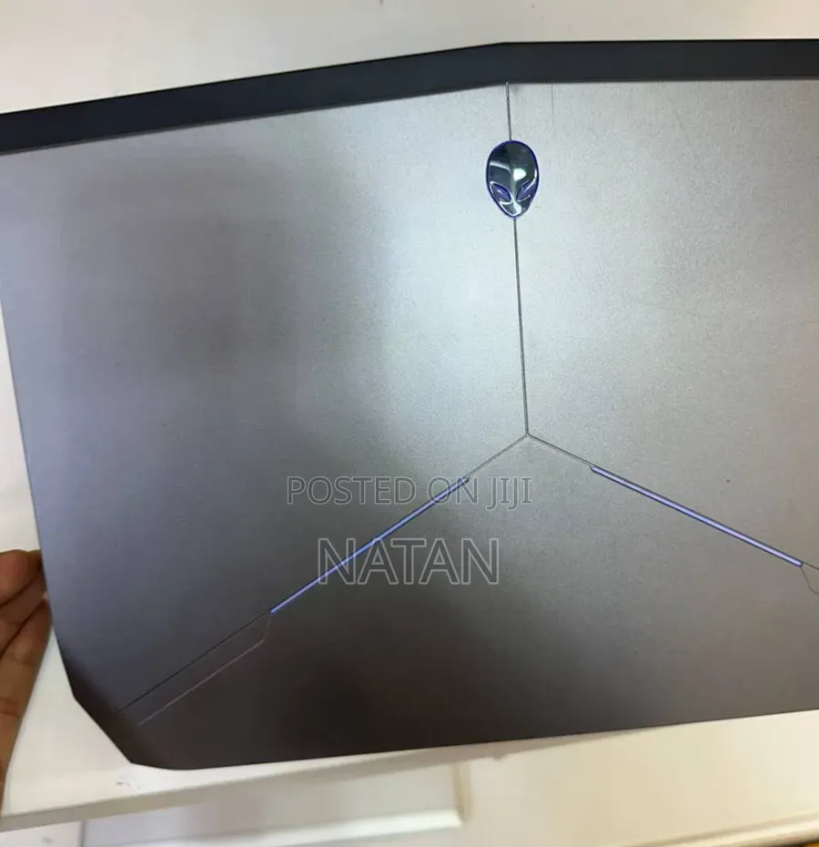New Laptop Dell Allienware M18 R1 16GB Intel Core i7 HDD 500GB