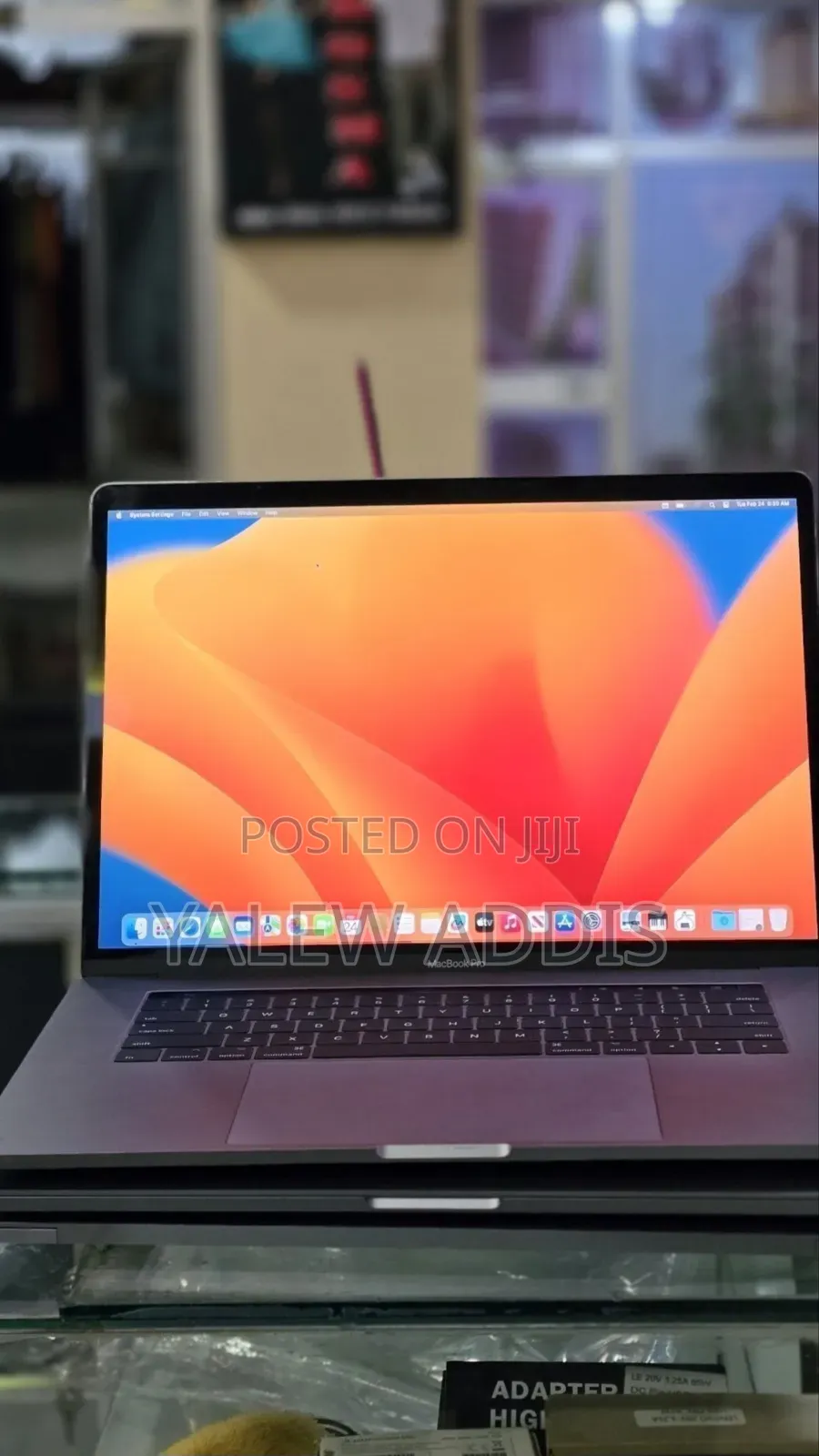 New Laptop Apple MacBook Pro 2017 16GB Intel Core i7 SSD 512GB