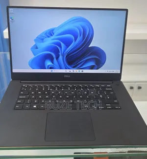 New Laptop Dell 16GB Intel Core i7 SSD 512GB
