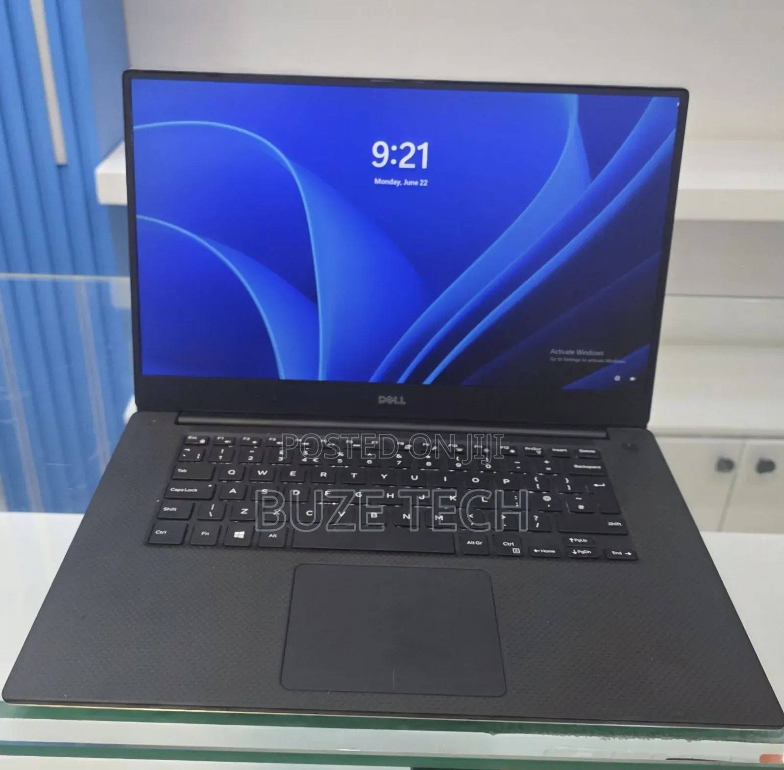 New Laptop Dell 16GB Intel Core i7 SSD 512GB