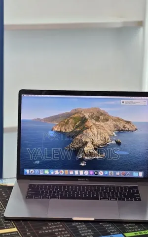 New Laptop Apple MacBook Pro 2018 32GB Intel Core i7 SSD 1T
