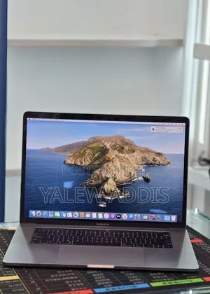 New Laptop Apple MacBook Pro 2018 32GB Intel Core i7 SSD 1T