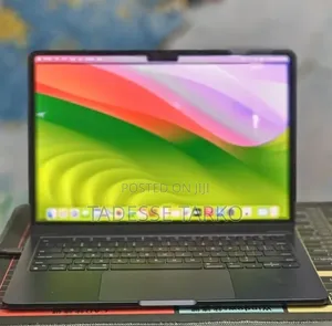 New Laptop Apple MacBook Air 2022 M2 8GB Apple M2 SSD 512GB