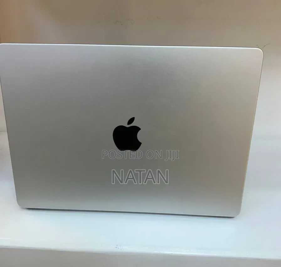 New Laptop Apple MacBook Pro 2023 M3 8GB Apple M3 SSD 512GB