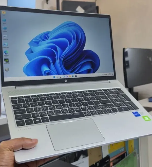New Laptop HP ProBook 450 G8 16GB Intel Core i7 SSD 512GB