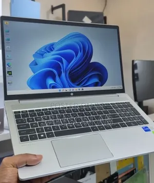 New Laptop HP ProBook 450 G8 16GB Intel Core i7 SSD 512GB