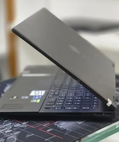 New Laptop HP Omen 16 16GB Intel Core i9 SSD 512GB