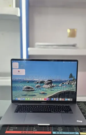 New Laptop Apple MacBook Pro 2019 32GB Intel Core i9 SSD 1T