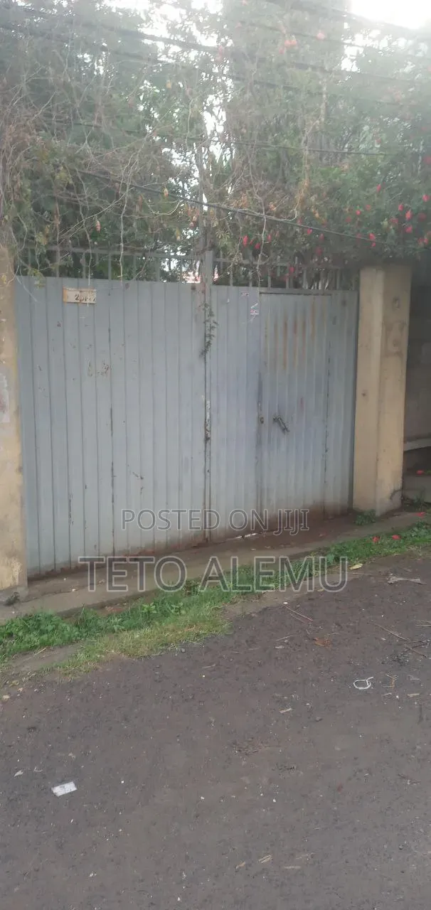 4bdrm Villa in 🏡 የሚሸጥ ሰፊ ቪላ – አያት, Bole for sale