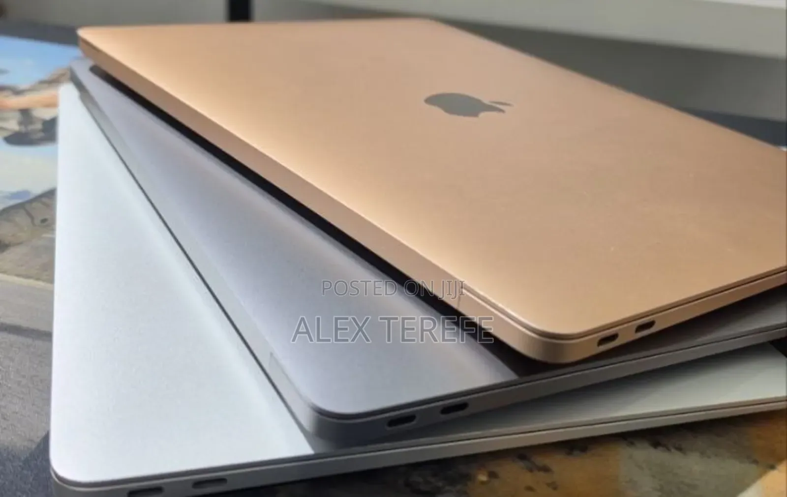 New Laptop Apple MacBook Air 2020 M1 8GB Apple M1 SSD 256GB