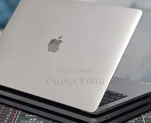 New Laptop Apple MacBook Pro 2020 M1 8GB Apple M1 Pro SSD 512GB