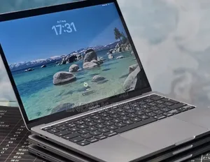 New Laptop Apple MacBook Pro 2020 M1 8GB Apple M1 Pro SSD 512GB